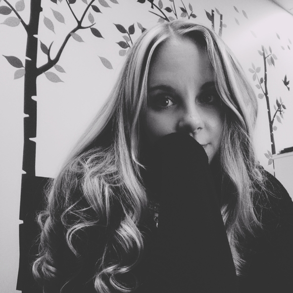 Meet your Posher, Mindi - Picture 9 of 12